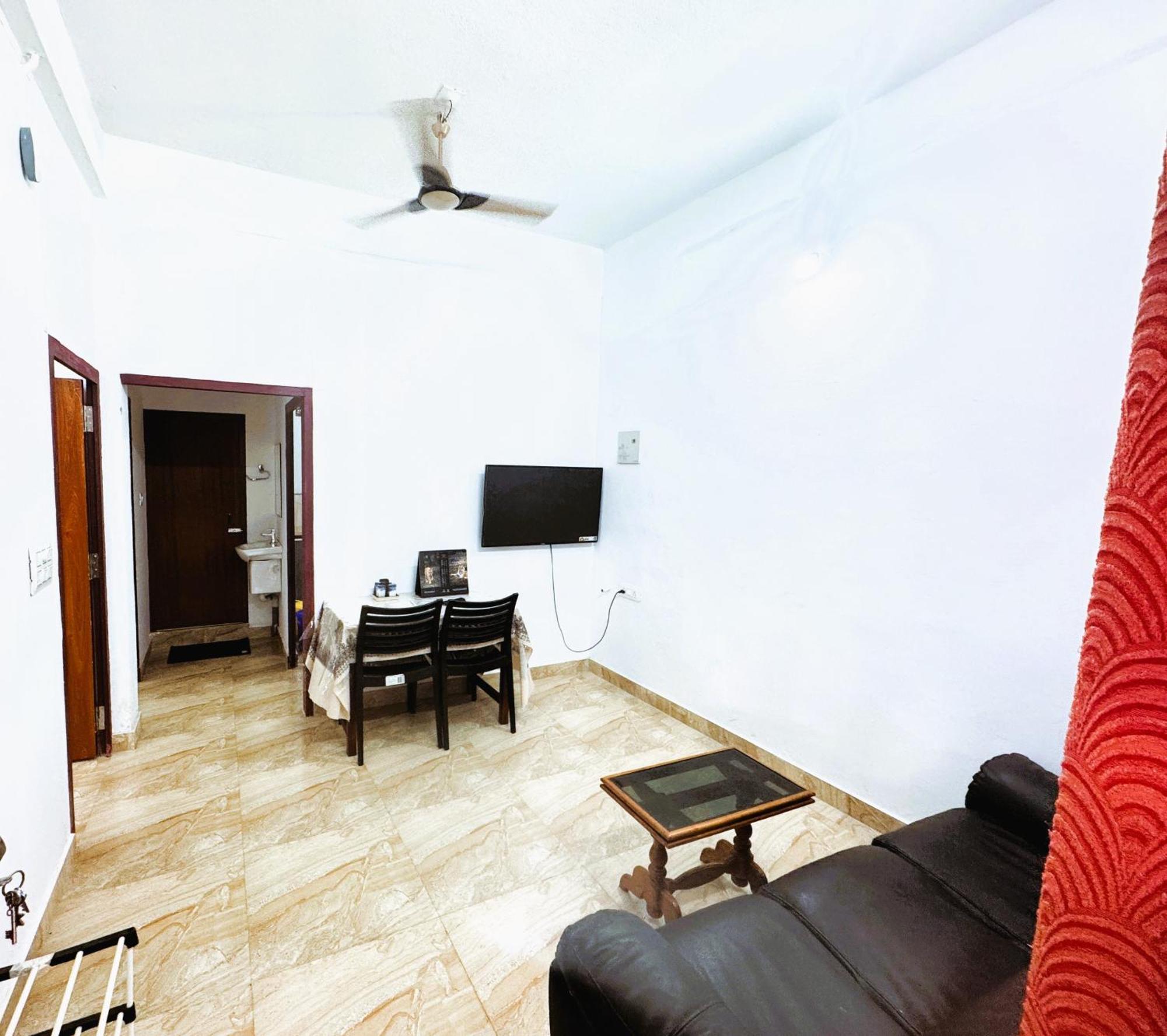 Vcs Apartments Parassinikadavu Parassinikkadavu Exterior foto